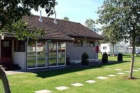 Drumshademuir Caravan & Camping Park Glamis Exterior photo